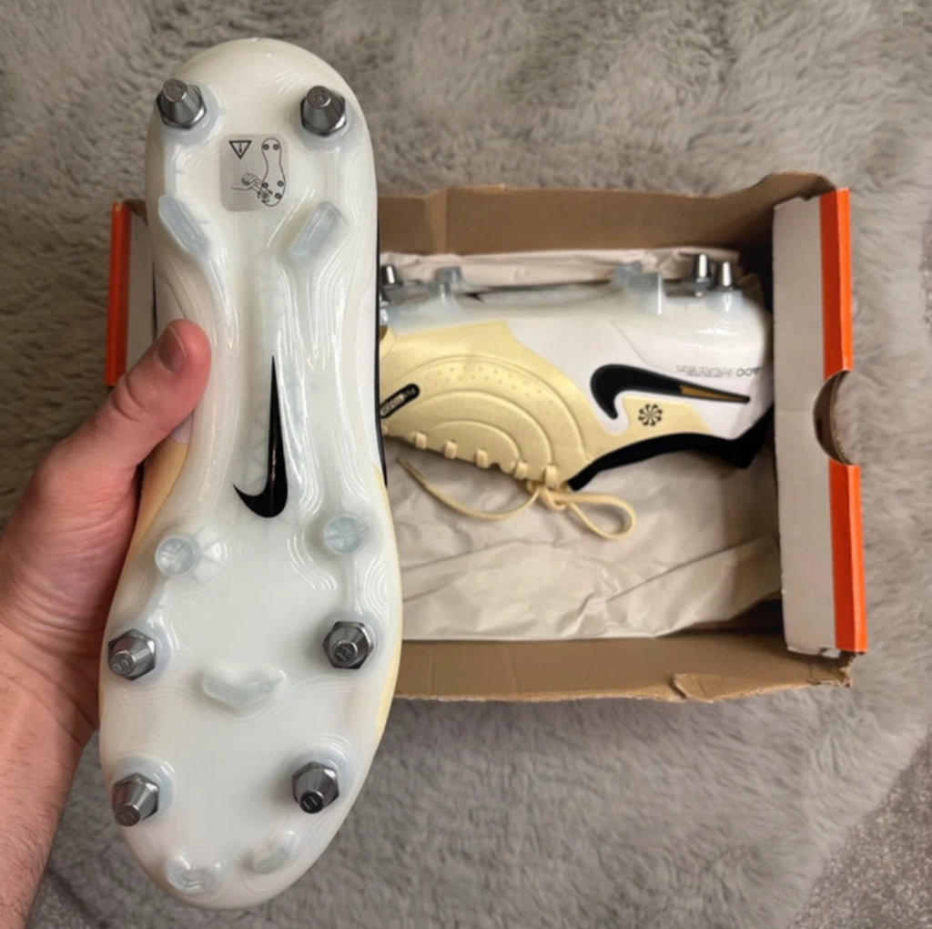 Nike Legend 10 Elite SG PRO Player Issue Football Boots ⚪️⚫️